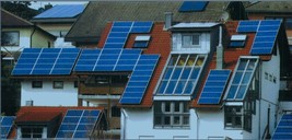 photovoltaikanlage-anschlussfertig-montiert-in-vorfabrizierter-gaube.jpg